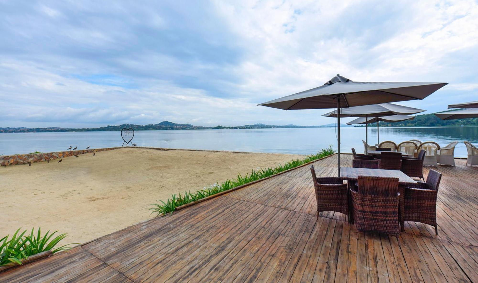Divine Resort & Spa Кампала Екстериор снимка